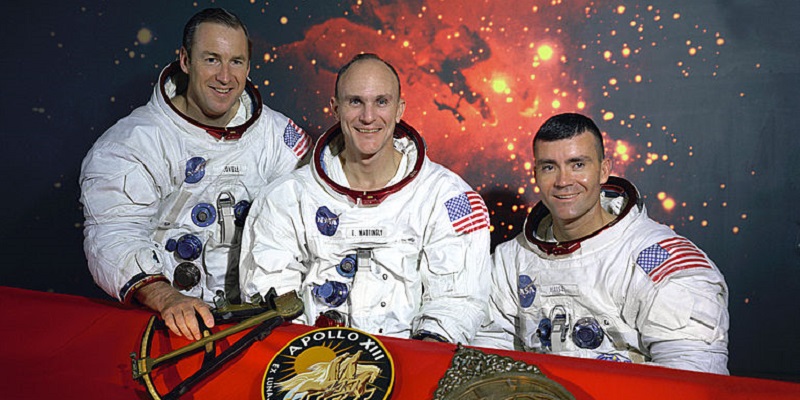 photograph of Apollo 13 astronauts